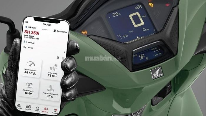 Honda SH350i 2025 được tích hợp công nghệ kết nối Bluetooth với điện thoại thông qua ứng dụng My Honda+