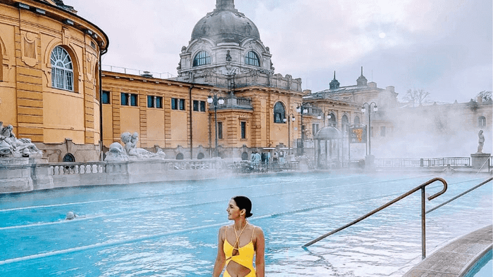 Bể bơi nước nóng Széchenyi baths and pool