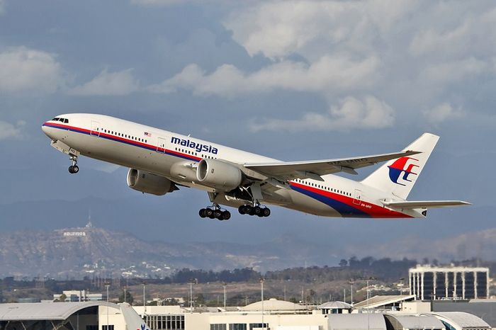 Di chuyển bằng máy bay đến Kuala Lumpur