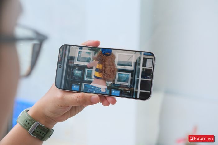 Chắc chắn khả năng hiển thị trên OPPO Find X8 sẽ làm hài lòng ngay cả những người dùng khó tính nhất