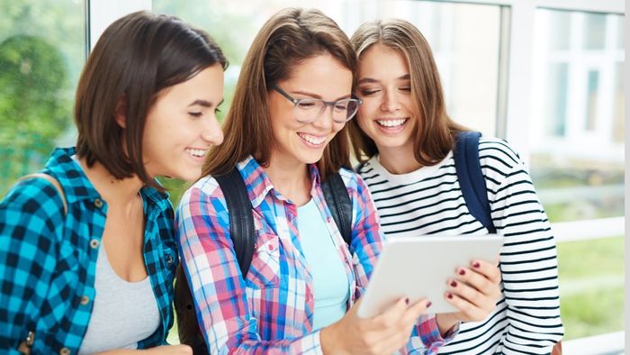 Ngành văn học có được yêu thích và học ngành văn học ra làm gì?