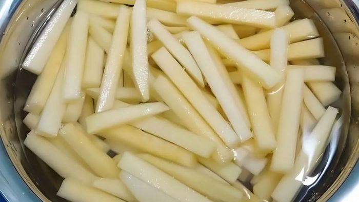 Cách chế biến mứt đu đủ xanh: Bước 2 (Hình ảnh minh họa)