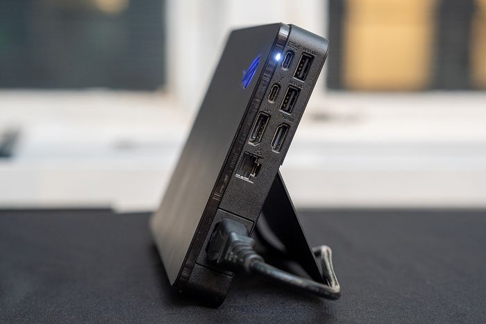 XG Mobile 2025 hỗ trợ kết nối đa dạng chỉ với một sợi cáp duy nhất.