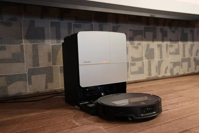 Robot được kết nối với Đế đa năng 4.0, mang lại sự tiện lợi và tính năng tự động hóa cao.