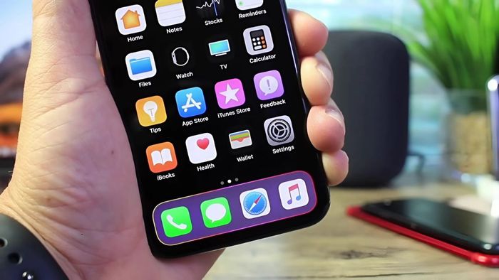 Thanh Dock trên iPhone là gì?