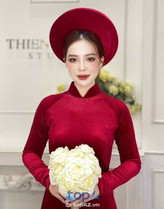 Thiên Đường Wedding là địa chỉ cho thuê áo dài cưới hỏi giá hợp lý tại Đồng Hới.