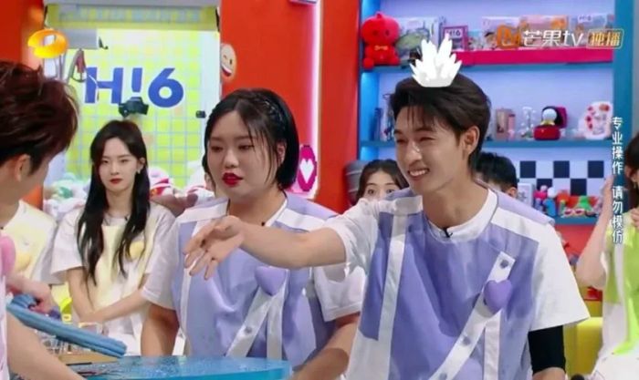 Tần Tiêu Hiền để lại ấn tượng mạnh mẽ khi tham gia chương trình 'Xin Chào Thứ 7'