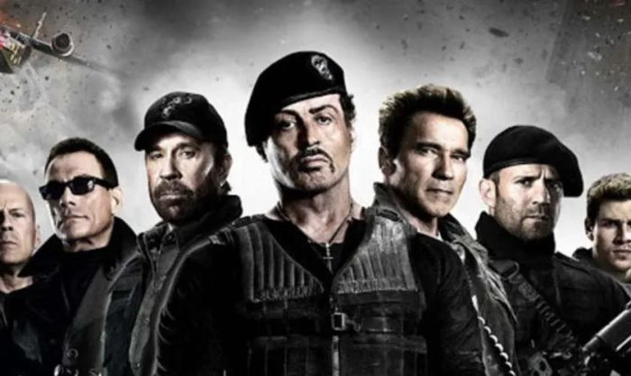 Biệt Đội Đánh Thuê - The Expendables 3 (2014) là phần tiếp theo đầy kịch tính, với sự góp mặt của dàn sao nổi tiếng trong một cuộc chiến nghẹt thở.