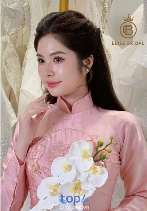 Cửa hàng cho thuê áo dài cưới hỏi giá hợp lý tại TP. Tân An