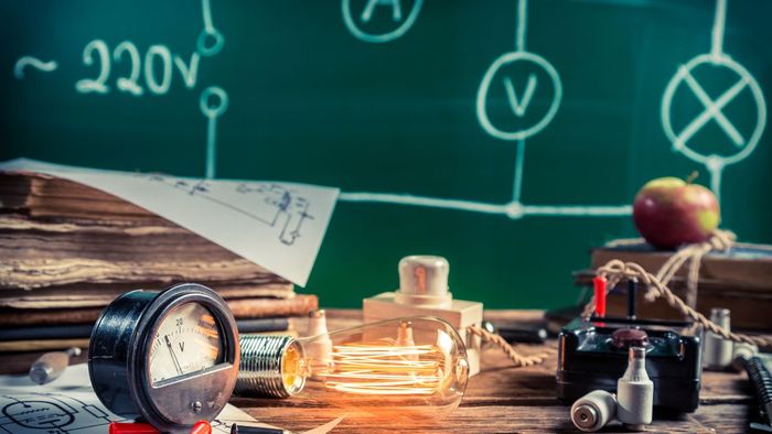 Tổ hợp A02 bao gồm những môn học nào?