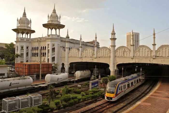 Ga xe lửa cũ KL là một trong những địa điểm sống ảo nổi tiếng tại Kuala Lumpur.