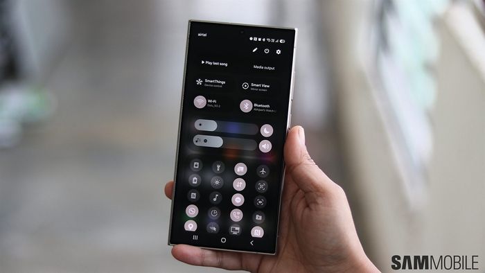 One UI 7 nâng cấp bảng cài đặt nhanh, mang lại trải nghiệm người dùng mượt mà hơn