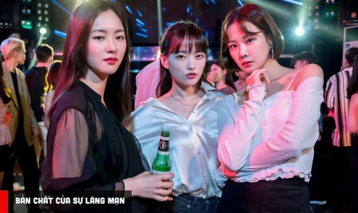 Bản Chất Của Sự Lãng Mạn mang đến cái nhìn đầy sáng tạo và thú vị về tình yêu, mở ra những góc nhìn mới cho người xem.