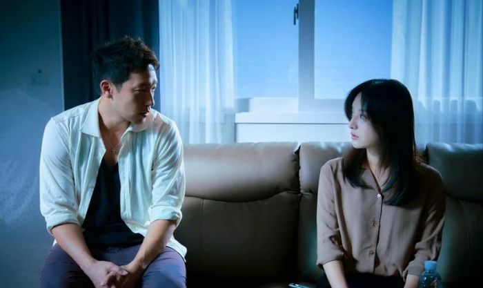 Nhật Ký Tự Do Của Tôi - My Liberation Notes (2022) kể lại hành trình tìm kiếm sự tự do và những giây phút đầy xúc cảm. Bộ phim này mang đến những chiêm nghiệm sâu sắc về cuộc sống và con người.