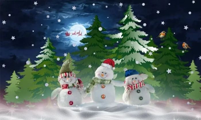 Hình ảnh người tuyết đứng bên cây thông sáng ngời với những ánh đèn lấp lánh