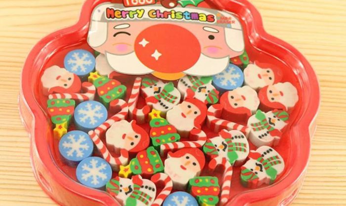 Cục tẩy hình ông già Noel dễ thương