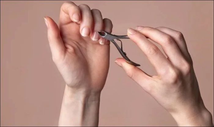 Nên hạn chế việc cắt móng tay vào ngày mùng 1 Tết