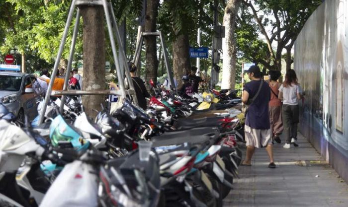 Địa điểm gửi xe xem pháo hoa Tết dương lịch 2025 tại Hà Nội