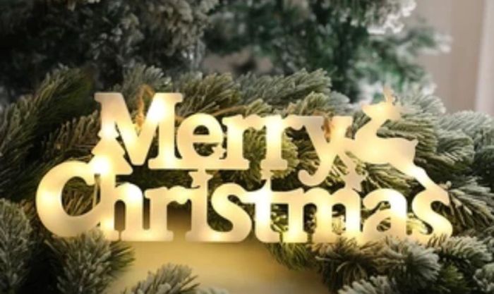 Thiết kế chữ mùa Giáng sinh đẹp, rực rỡ và tươi mới