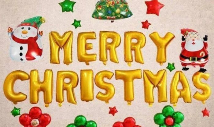 Mẫu trang trí chữ Merry Christmas bằng bóng dễ thương