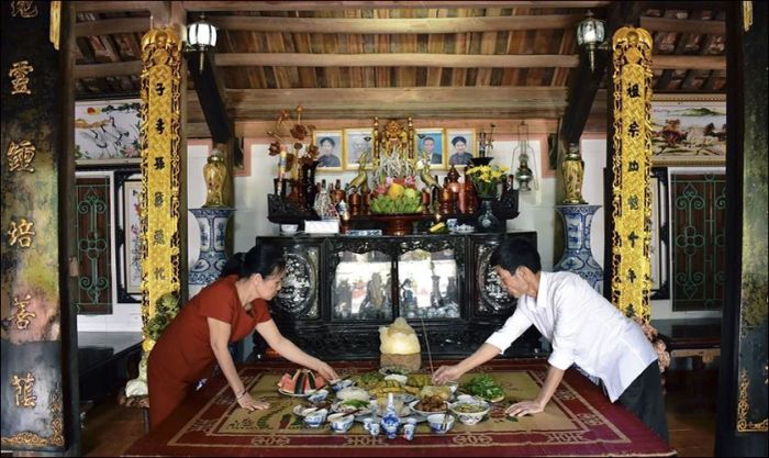Mẫu văn khấn Thanh minh tại nhà để tham khảo.