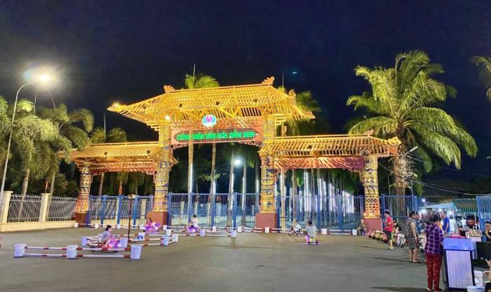 Địa điểm gửi xe tại công viên văn hóa Đầm Sen