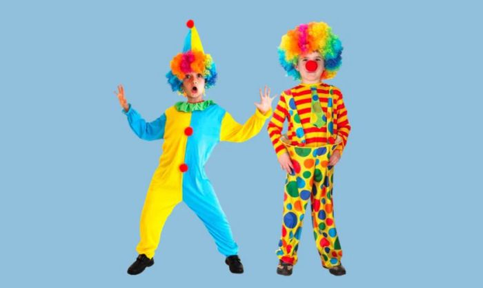 Trang phục chú hề Halloween rất được các bé trai yêu thích