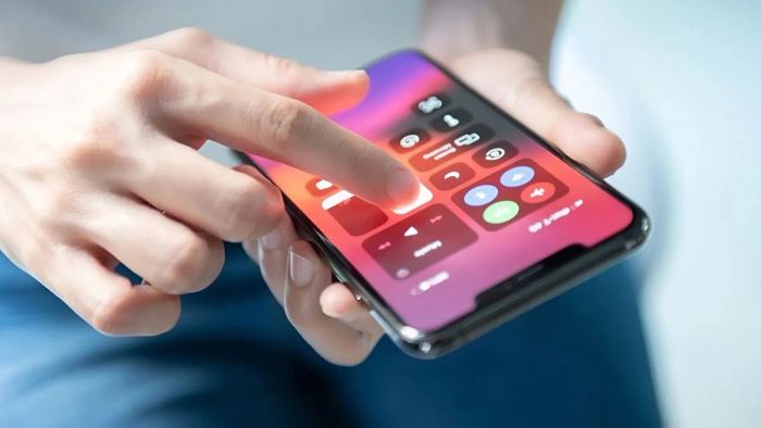 Hướng dẫn sử dụng Control Center trên iPhone - Bước 2