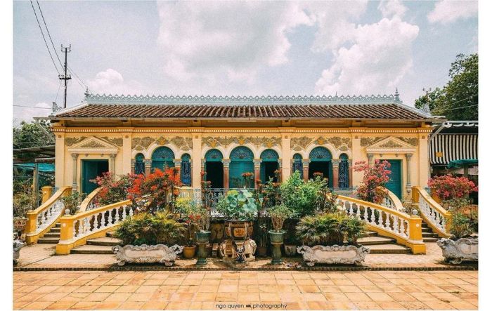 Binh Thuy Ancient House Image 1