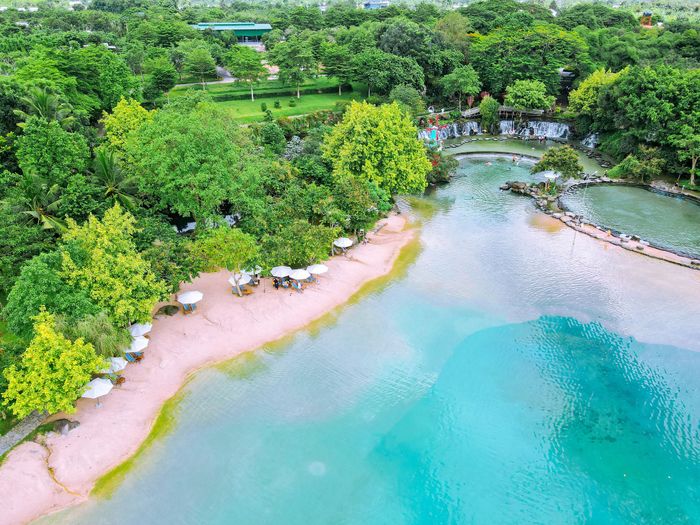 Suoi Mo Park Image 1