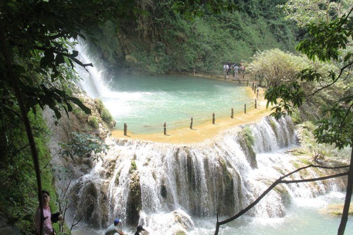 Dai Yem Waterfall Image 1