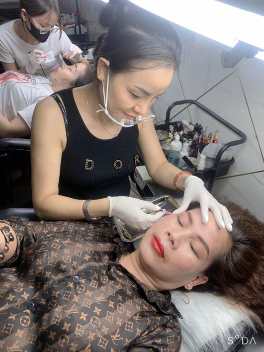 Van Anh Beauty Image 2