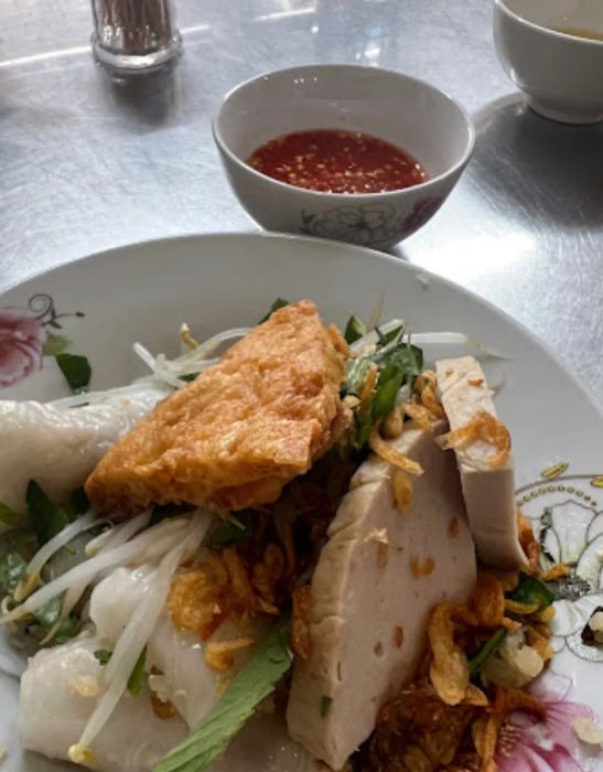 Minh Tú Bánh Cuốn Image 2