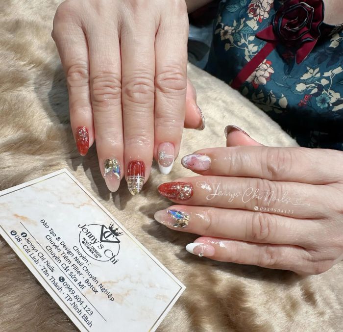 Jennys Chi Nail Image 1