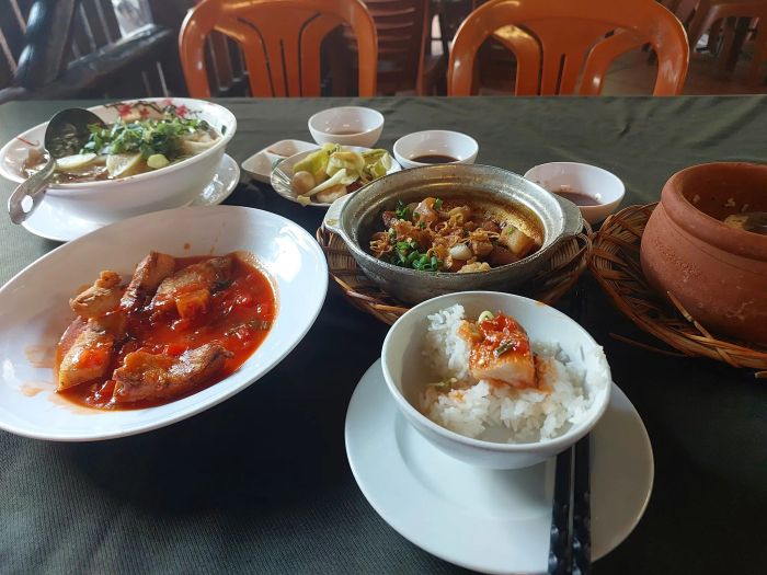 Hoa Sữa Claypot Rice Vung Tau image 1