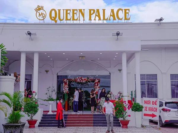 Md Queen Palace image 1