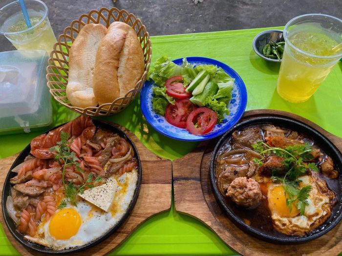Ông Chú's Skillet Bánh Mì Image 1