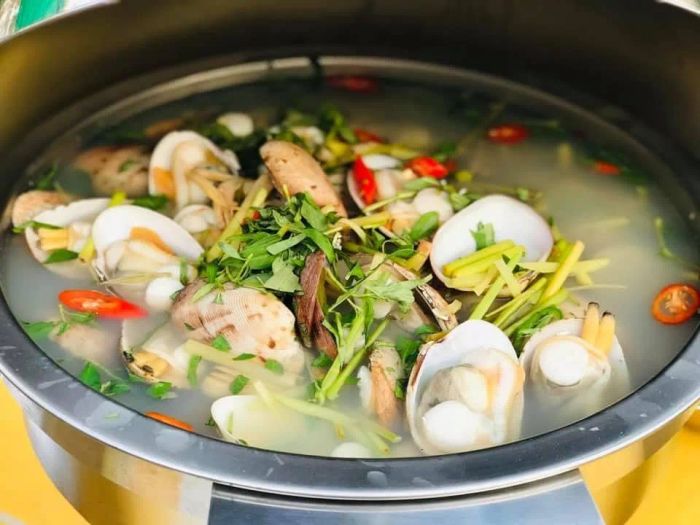 Seafood at Dang Ghe image 2