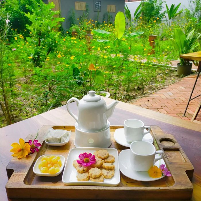 Tea and Cake Set - Image 3