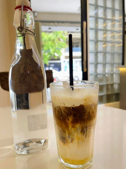 Drinks at Ghé Coffee - Image 1