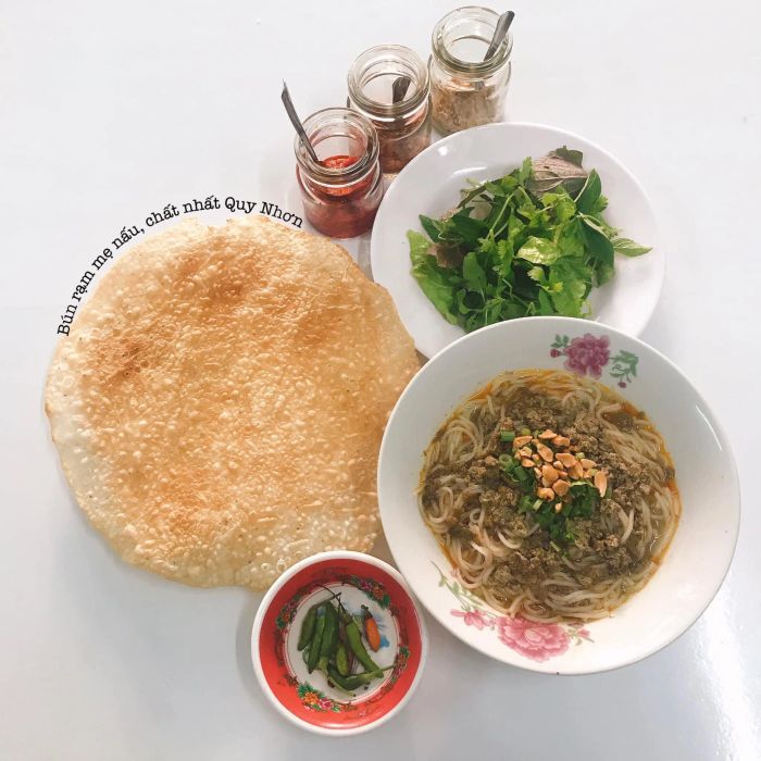Dish at Ý Lan 102 - Image 1