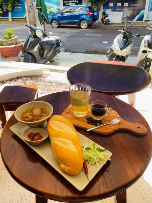 Bánh mì xíu mại - Image 2