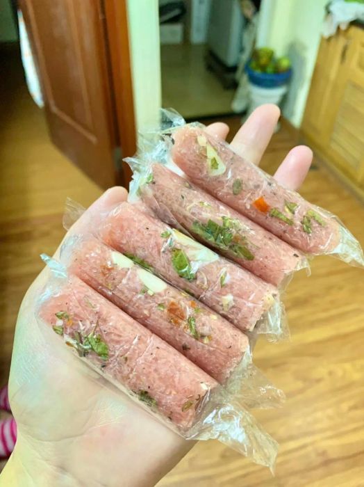 Hải Âu Fermented Pork Rolls Image 2