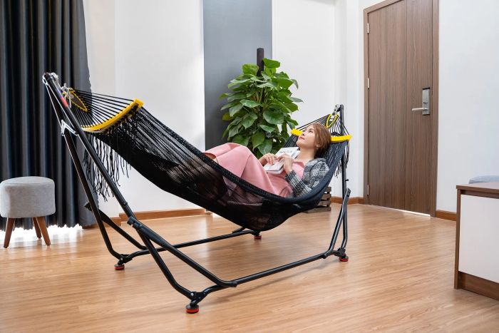 Ngoc Hoang Folding Hammock Image 1