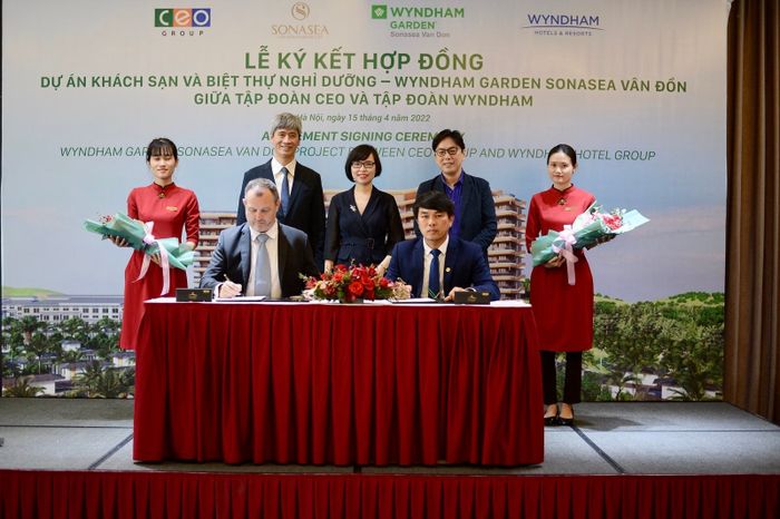 CEO Group Image 1