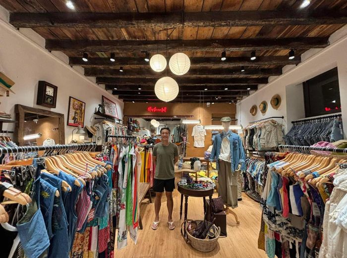 Chăn Con Công - Vintage Store Photo 1