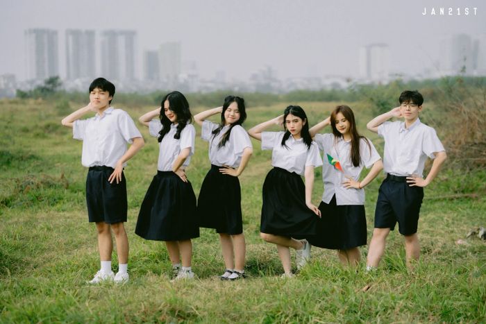 Top Graduation Photo Studio in Hanoi - Jan 21 Studio Photo 2