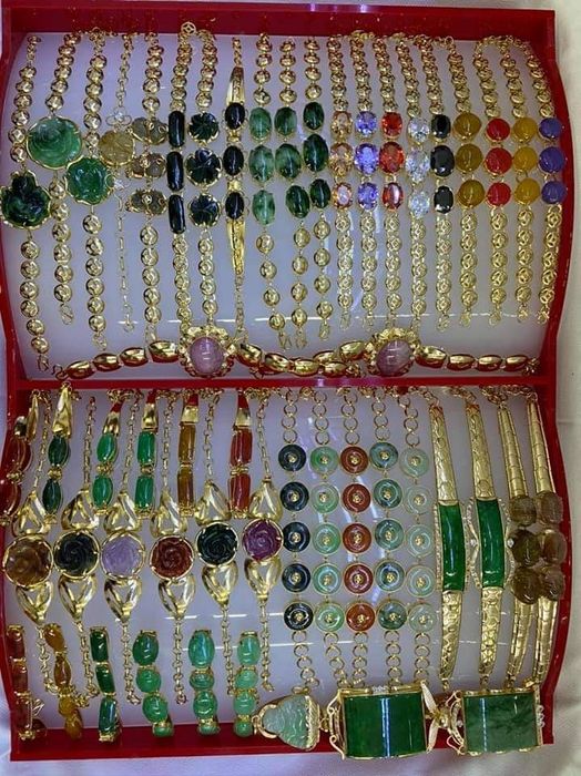 GOLD AND SILVER DUC THINH image 1