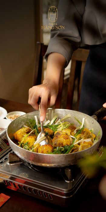 Restaurant Cuisine Image 2