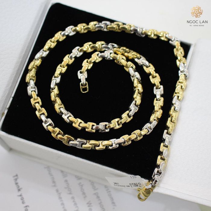 Ngoc Lan Jewelry Image 1
